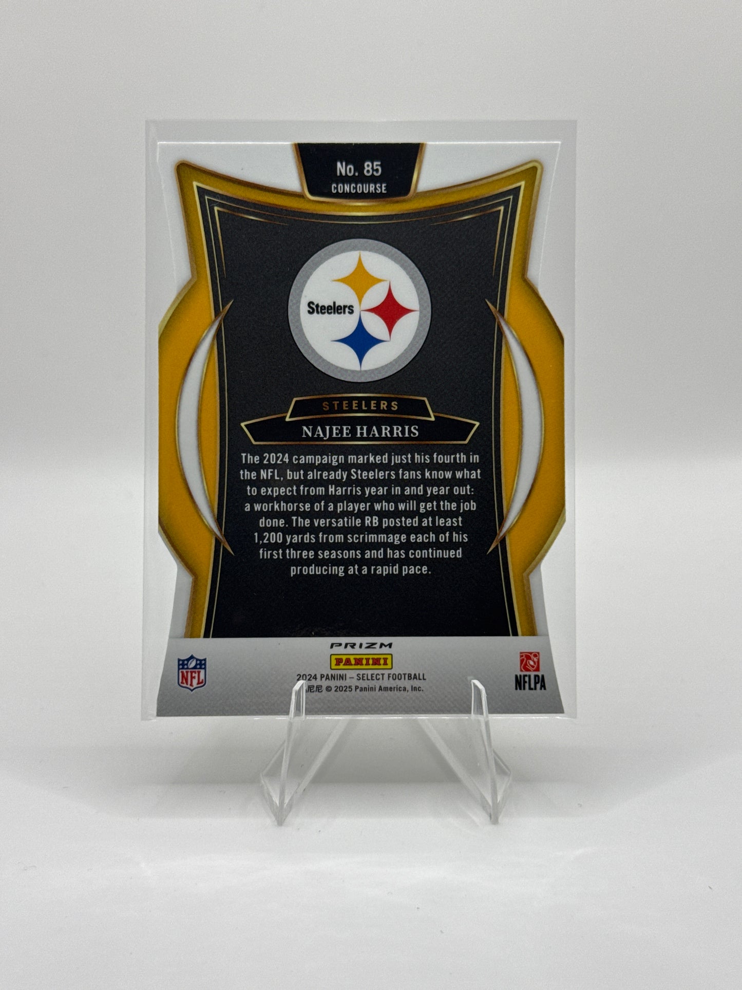 Najee Harris #85 Silver Prizm Die-Cut Concourse Level