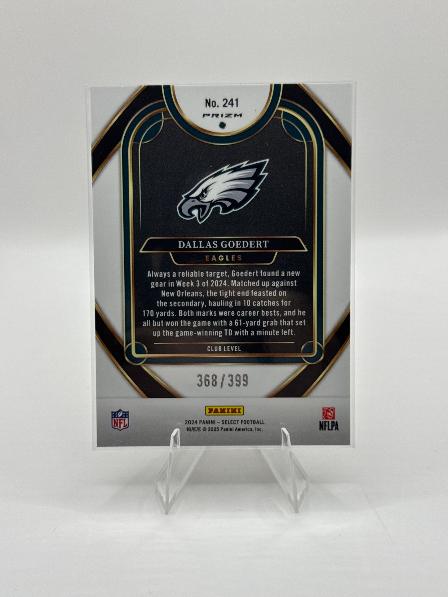 Dallas Goedert #241 Orange Prizm Shock 368/399 Club Level 2024 Panini - Select Football