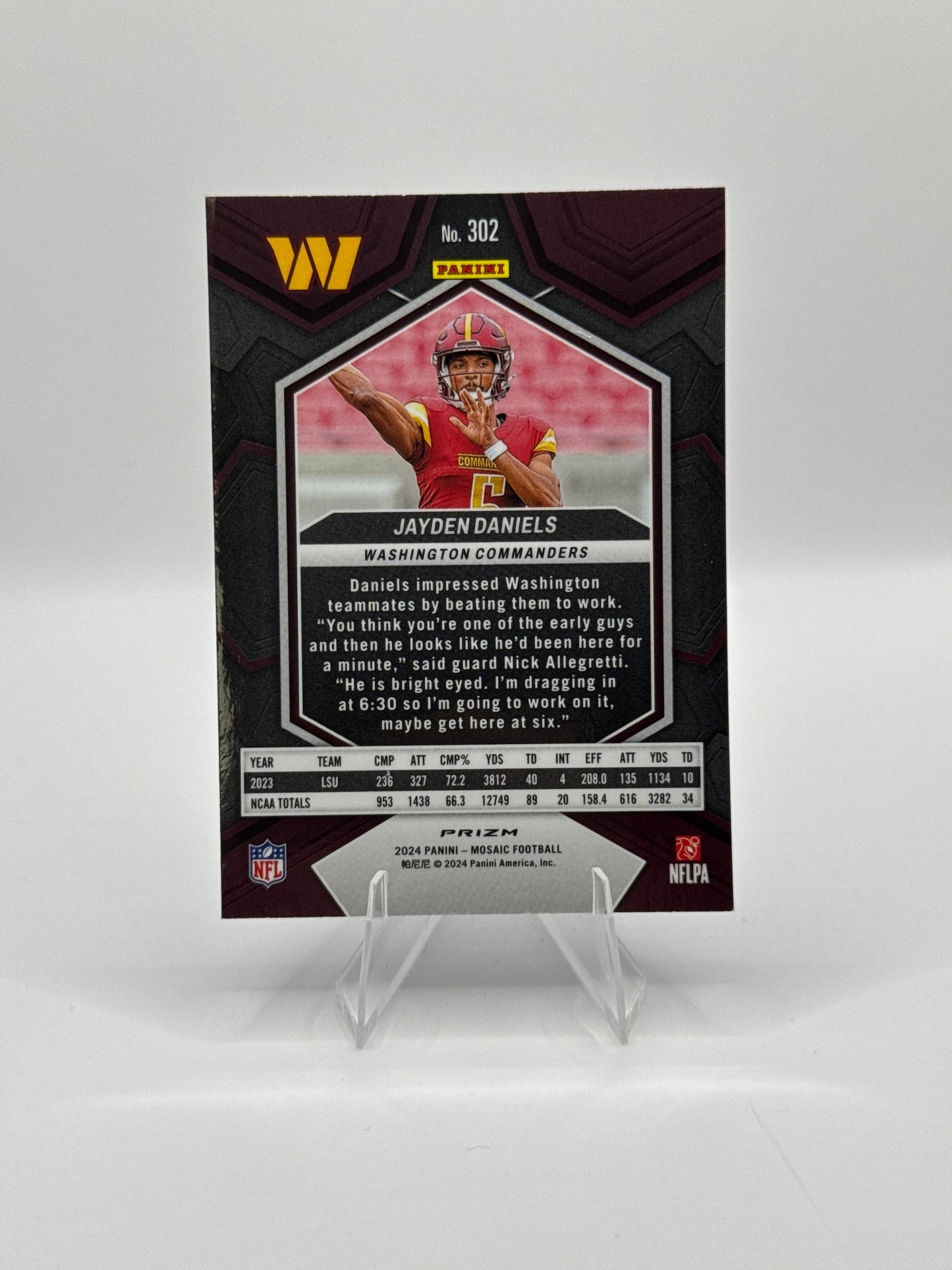 Jayden Daniels (Rookie) #302 Reactive Blue Mosaic 2024 Panini - Mosaic Football