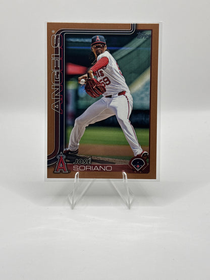 Jose Soriano #669 Gold 1124/2025