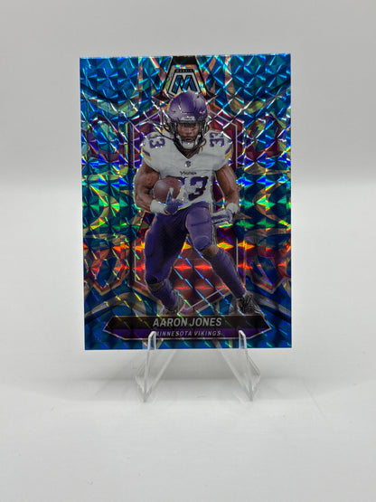 Aaron Jones #142 Blue Reactive 2024 Panini - Mosaic Football