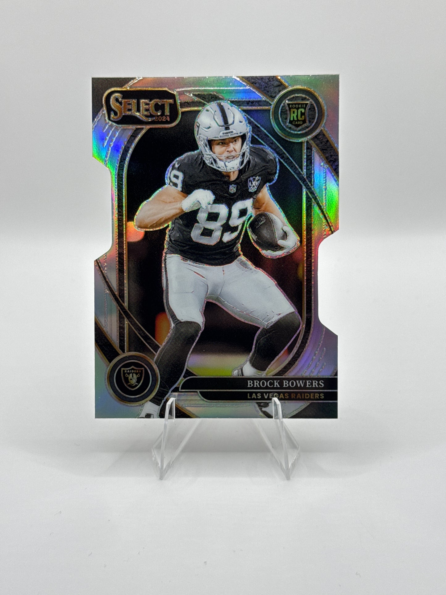 Brock Bowers (Rookie) #222 Silver Prizm Die-Cut Club Level 2024 Panini - Select Football