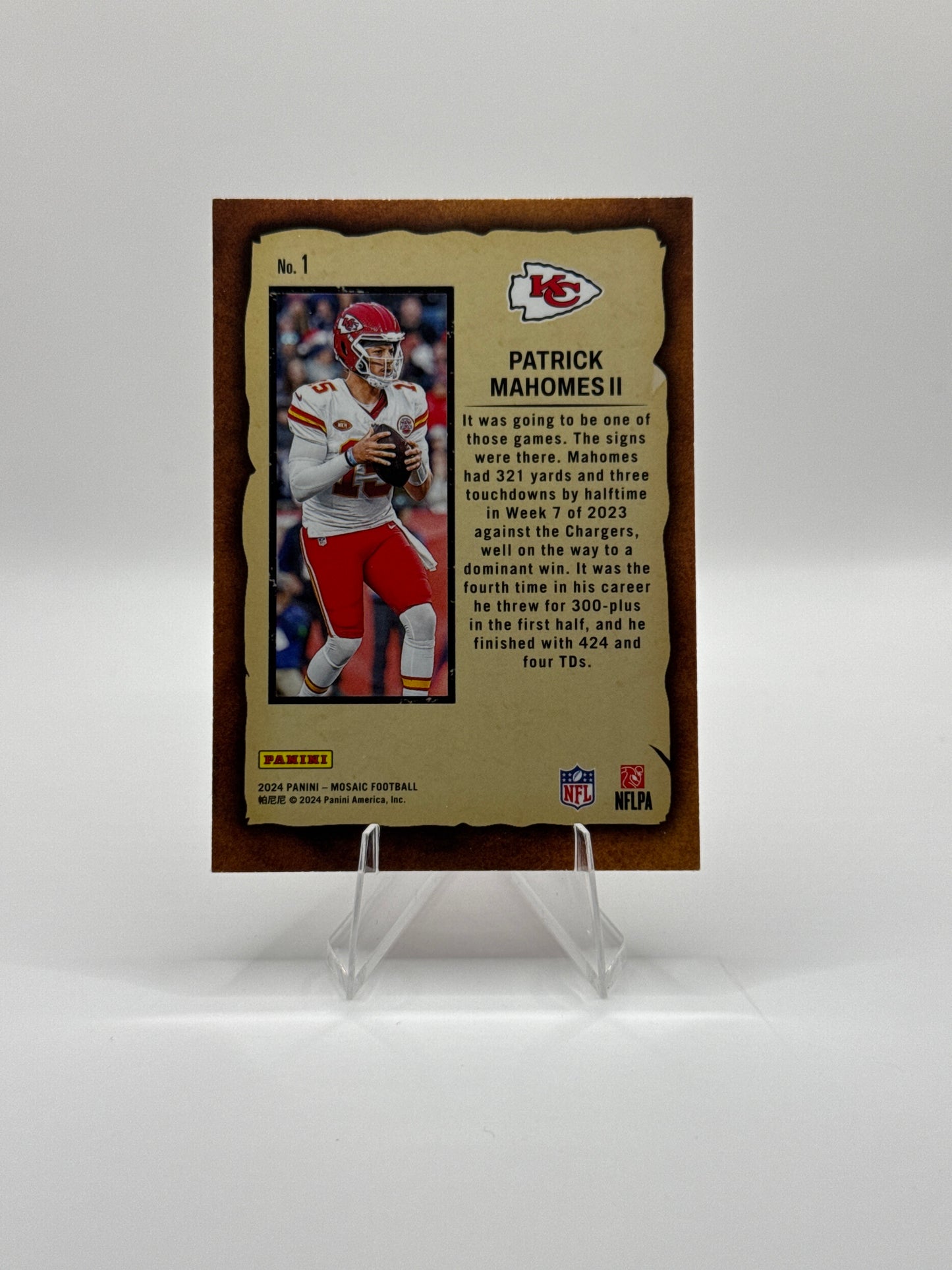 Patrick Mahomes #1 Notoriety 2024 Panini - Mosaic Football