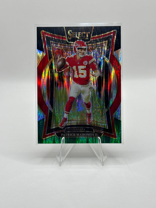Patrick Mahomes #33 Black Green Prizm Shock Concourse Level